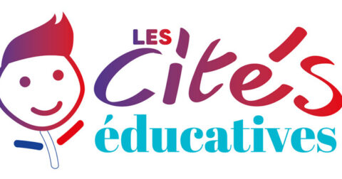 Logo cités éducatives avec un petit dessin d'un enfant