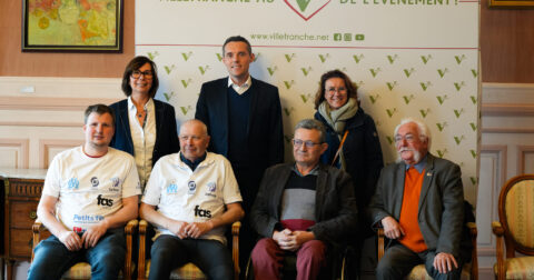 Photo avec Philippe Lambert qui s'est lancé le défi de parcourir 1070km à vélo