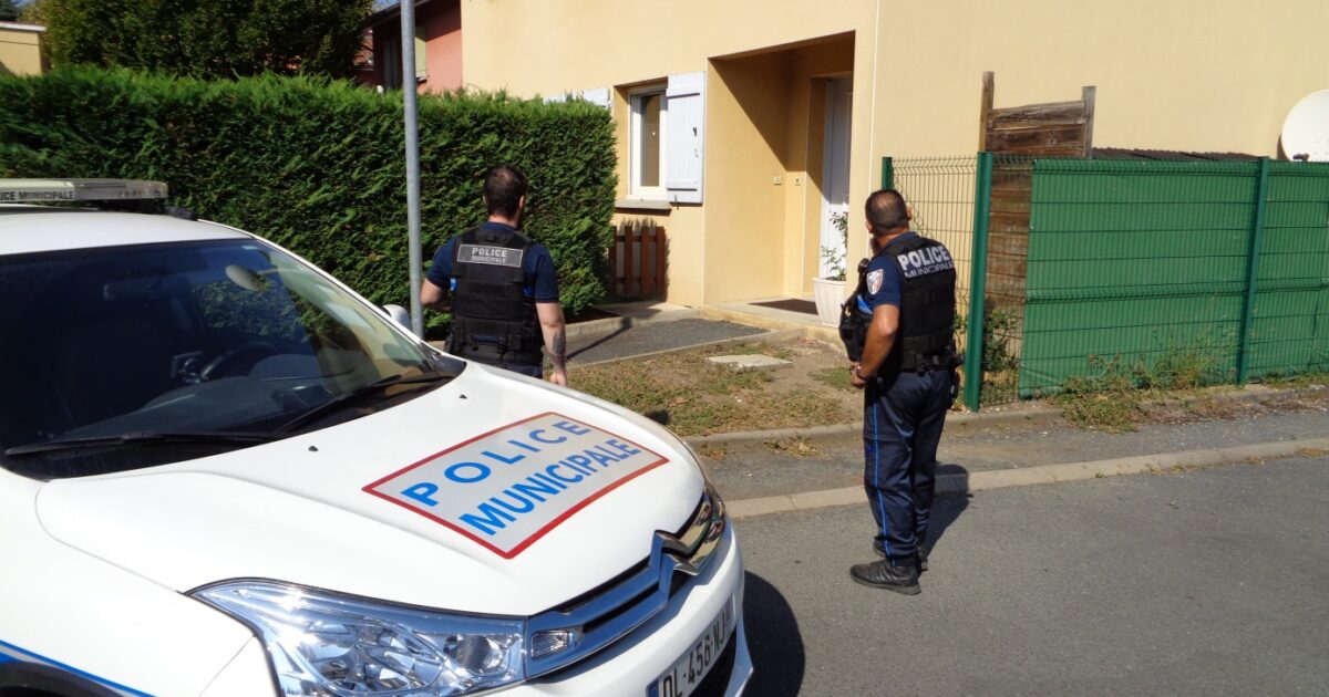 Photo d'une équipe de la police municipale lors de l'opération tranquillité