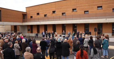Prise de paroles des représentants protocolaires lors de l'inauguration du groupe scolaire Jean-Macé