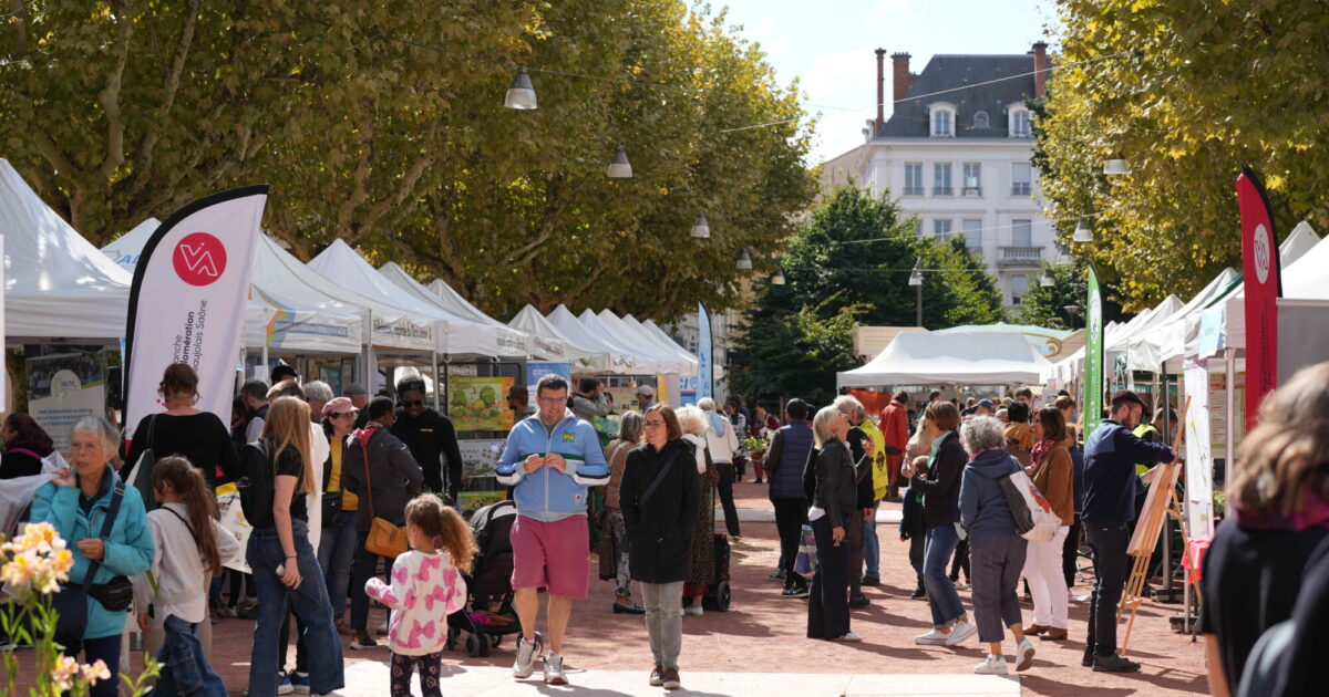 Photo décorative de la Place des Arts lors de la Fête de l'Environnement