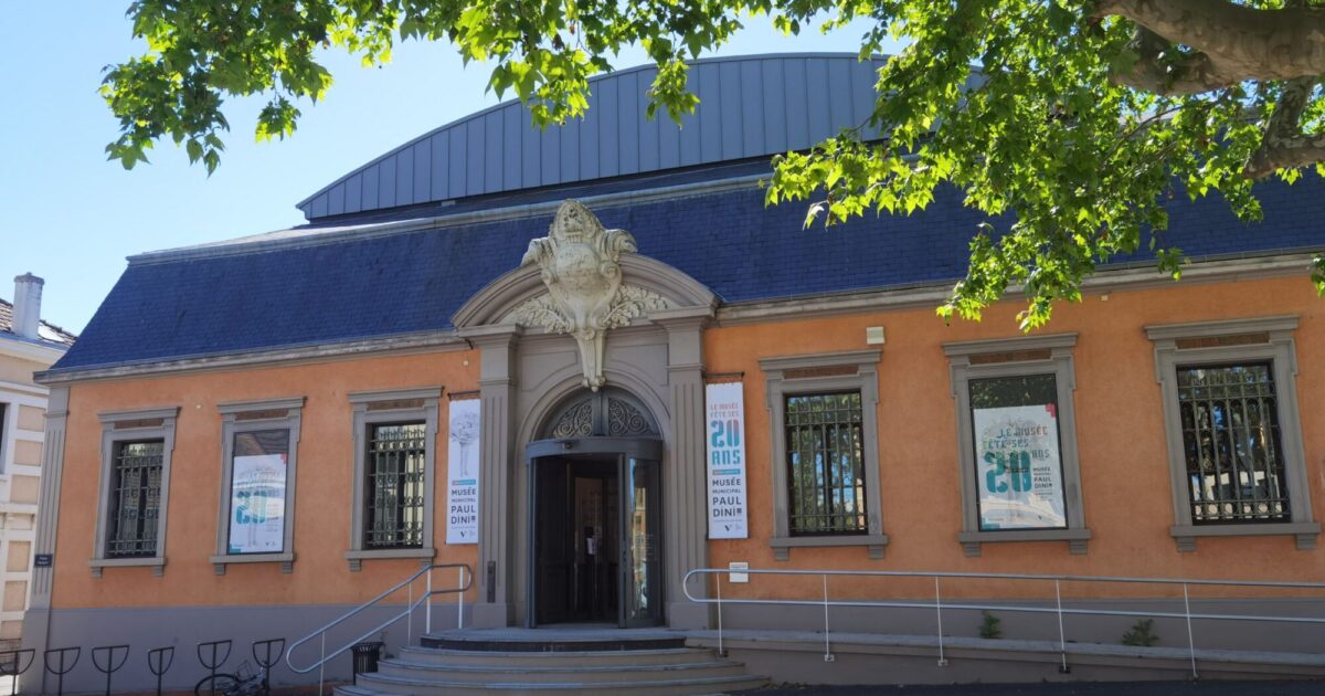 Façade du Musée municipal Paul-Dini